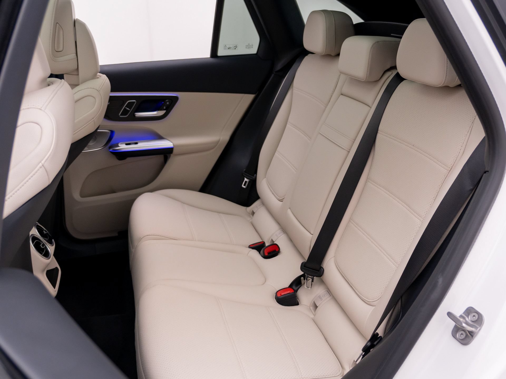 New 2027 Mercedes-Benz GLC 350e 4MATIC image 17
