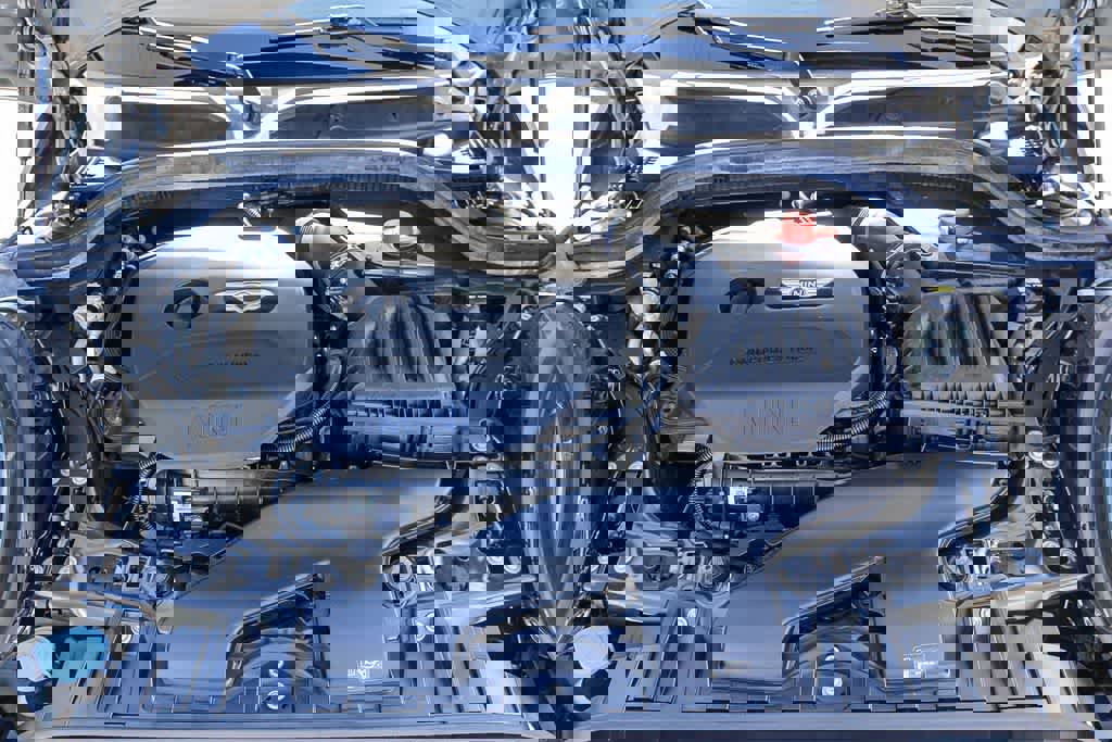 Used 2019 MINI Cooper 4-Door Hardtop w/ Premium Package image 22