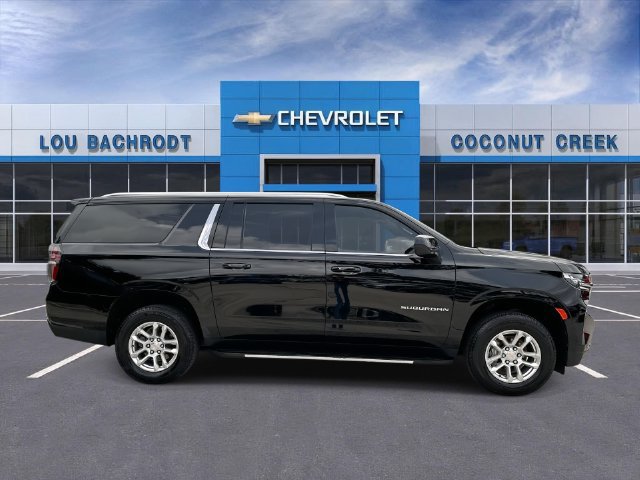 Used 2024 Chevrolet Suburban LS RWD image 9
