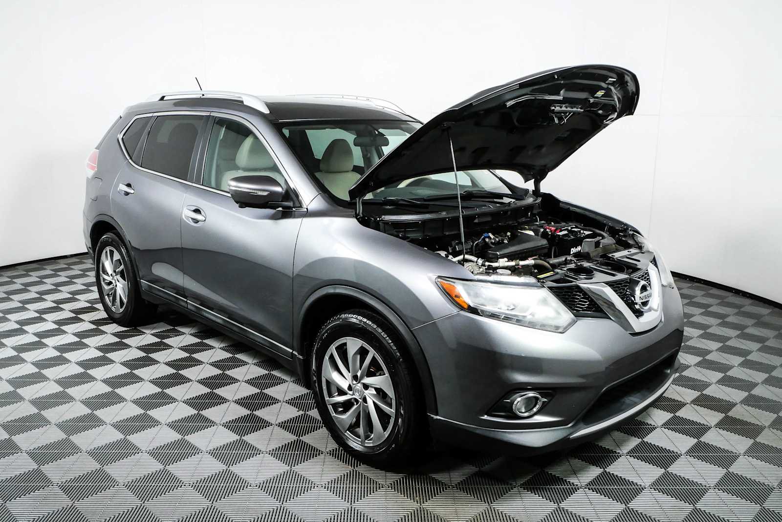 Used 2014 Nissan Rogue SL w/ SL Premium Package FWD image 34