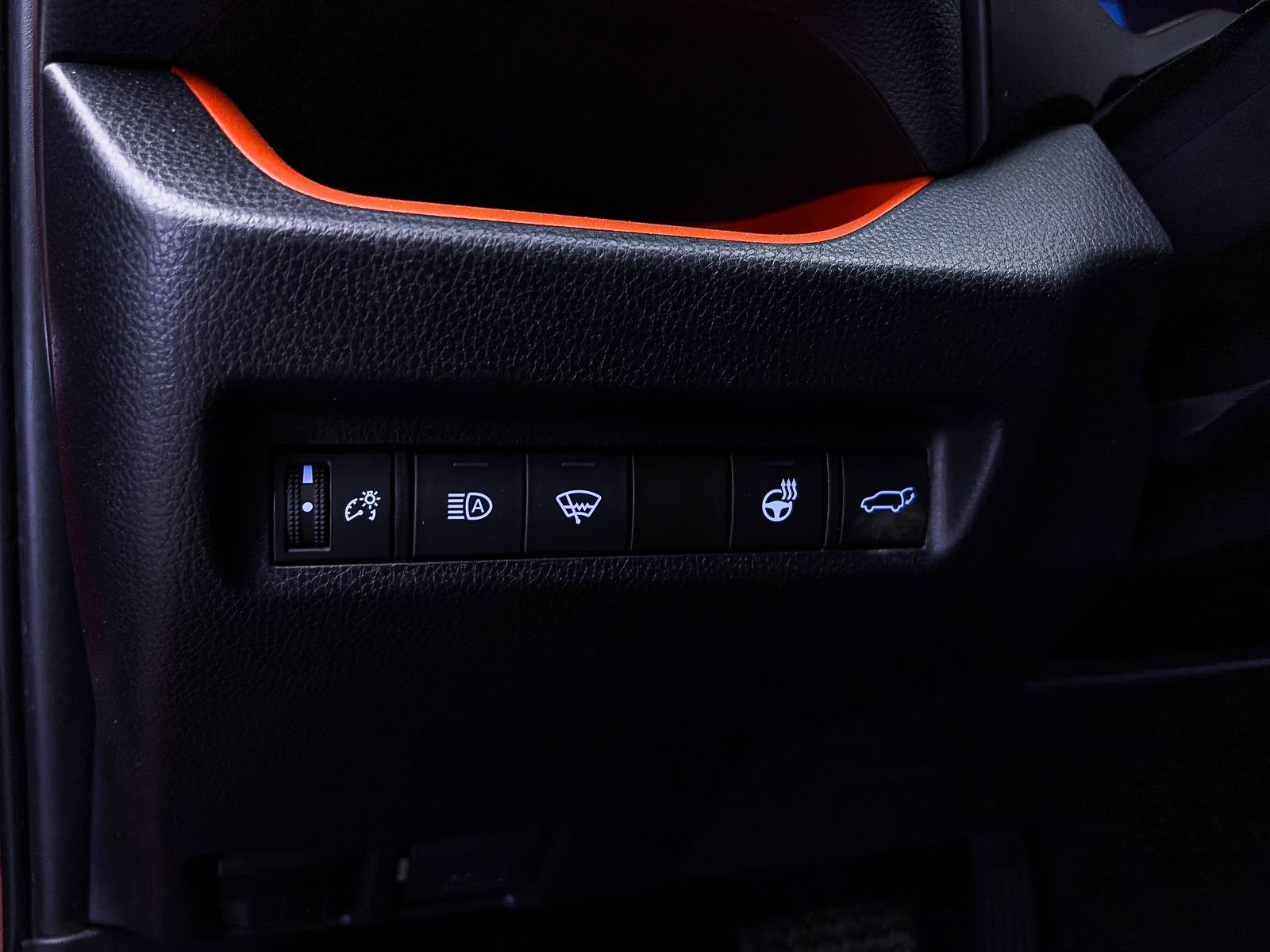 Used 2019 Toyota RAV4 Adventure w/ Cold Weather Package AWD/4WD image 6