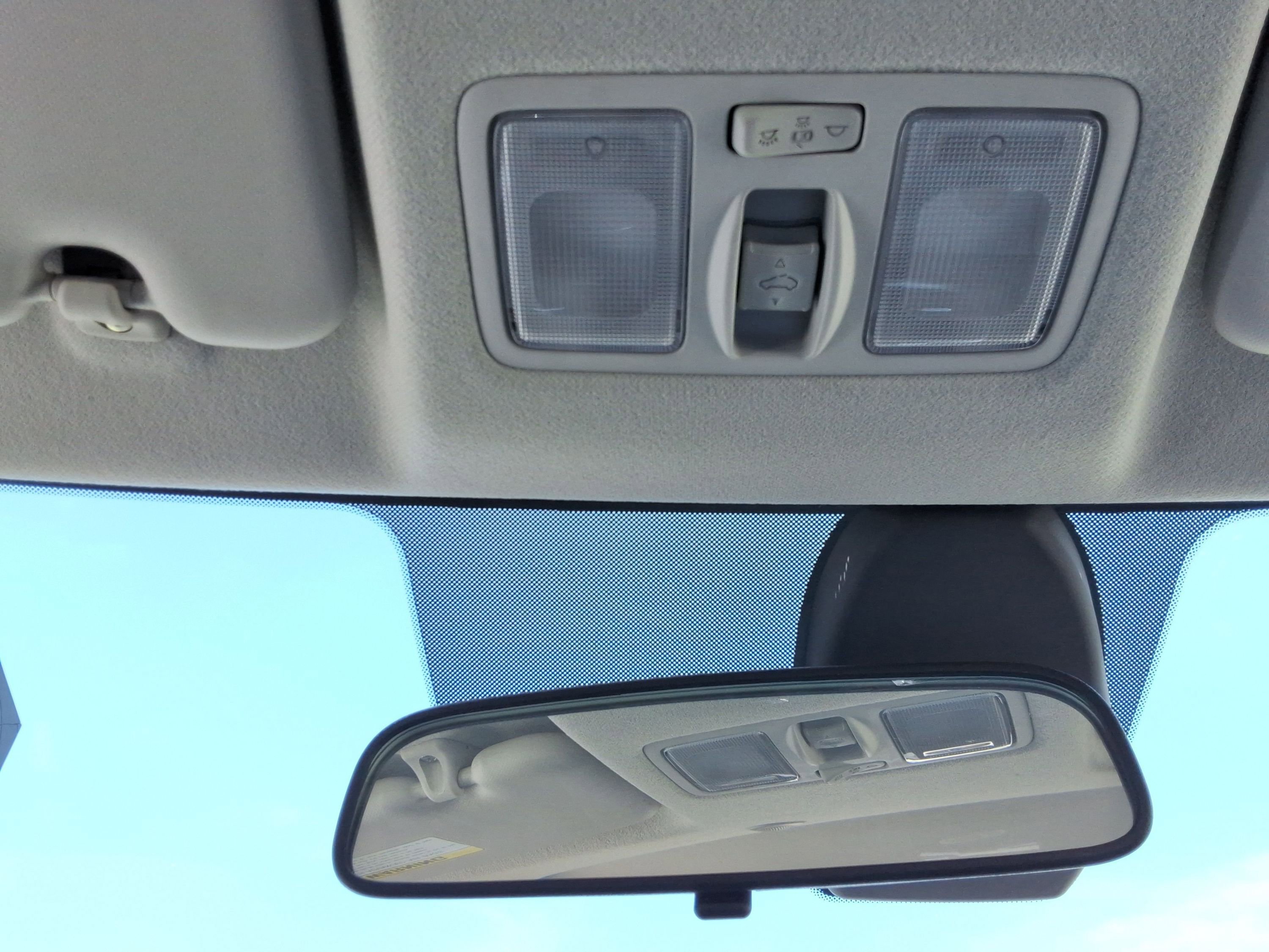 Used 2022 Hyundai Venue SEL FWD image 19