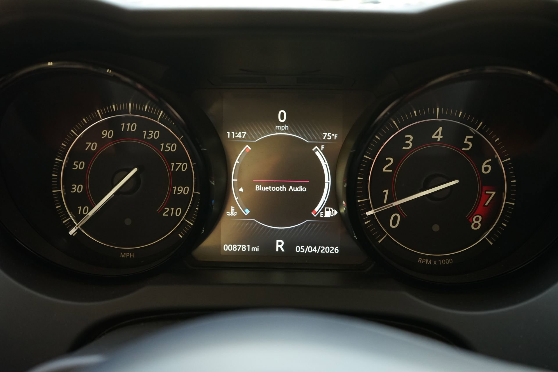 Used 2017 Jaguar F-TYPE SVR AWD/4WD image 21