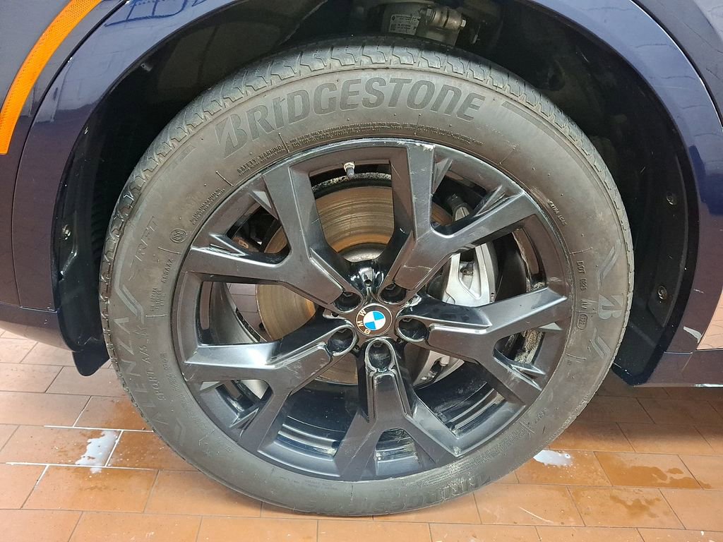 Certified 2023 BMW X7 xDrive40i w/ Executive Package image 6