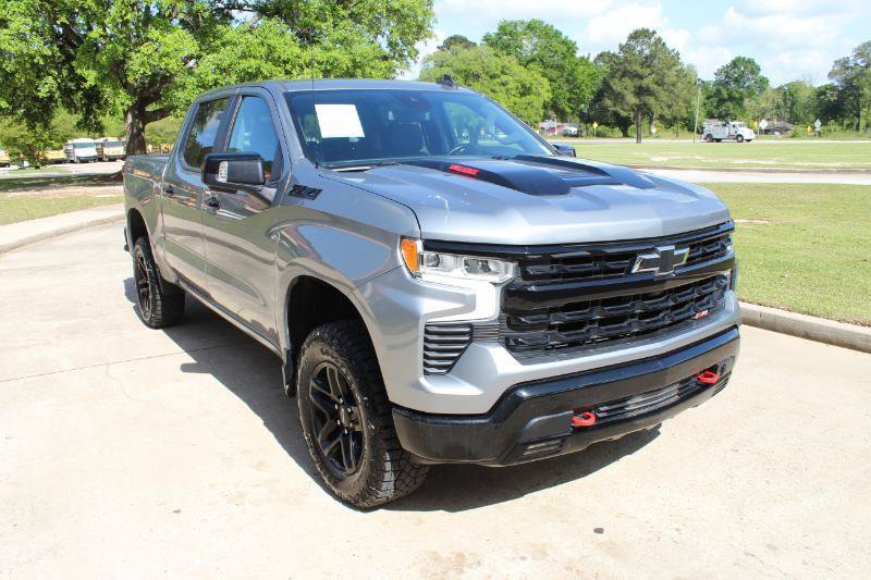 Used 2023 Chevrolet Silverado 1500 LT Trail Boss w/ Convenience Package II AWD/4WD image 4