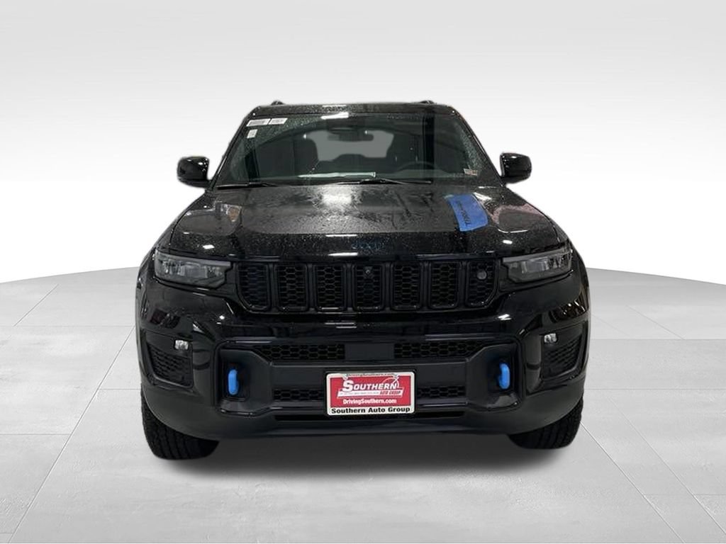 New 2024 Jeep Grand Cherokee Trailhawk w/ Advanced Protech Group II AWD/4WD image 13