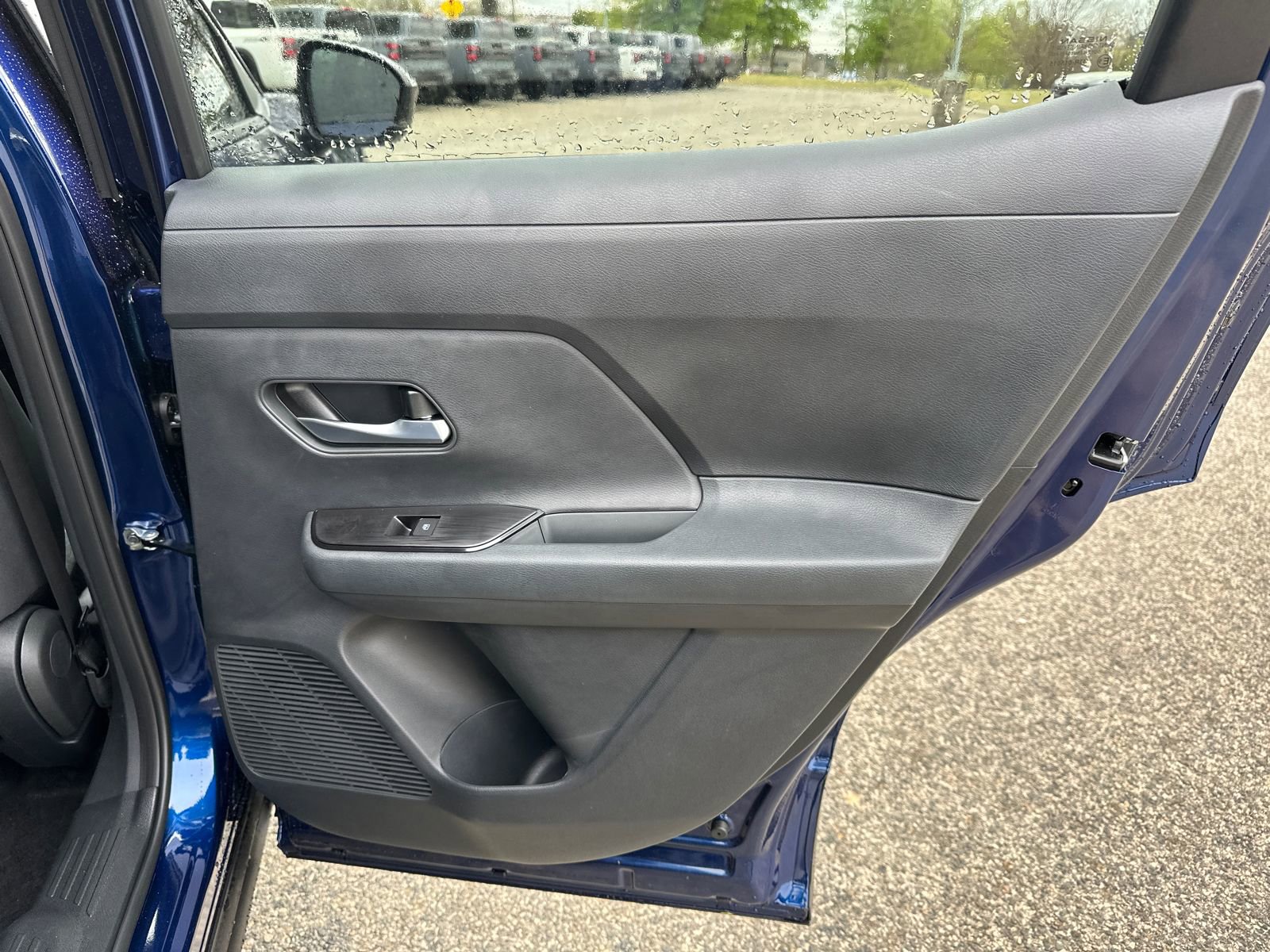 New 2026 Nissan Kicks SV image 14