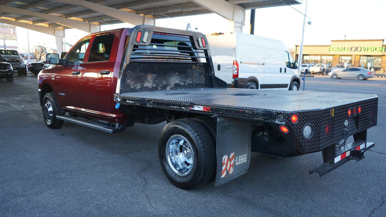 Used 2022 RAM 3500 Tradesman w/ Chrome Appearance Group AWD/4WD image 5