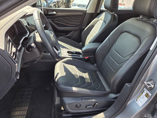 Certified 2023 Volkswagen Jetta SEL FWD image 11
