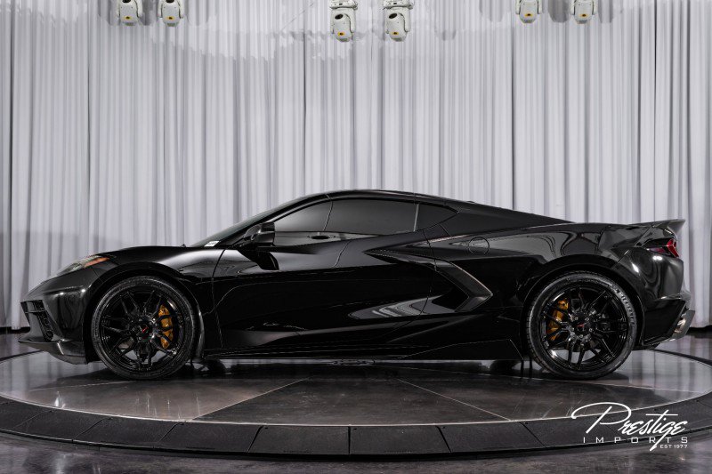 Used 2025 Chevrolet Corvette Stingray Preferred Cpe w/ 2LT image 11