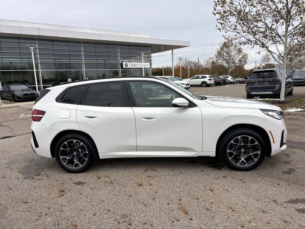 Certified 2025 BMW X3 xDrive30i w/ M Sport Package image 8