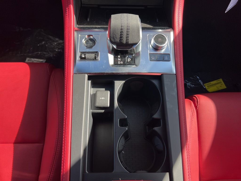 New 2025 Jaguar F-PACE R-Dynamic S image 23