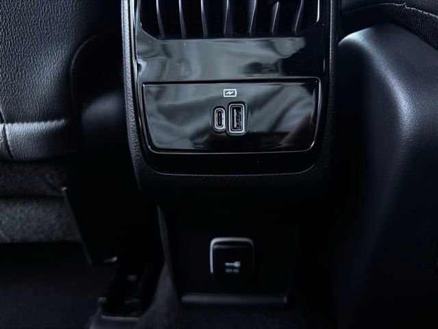 New 2026 Jeep Compass Latitude w/ Sun and Sound Group image 21