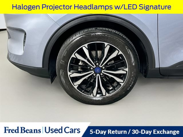 Certified 2022 Ford Escape SE w/ SE Sport Appearance Package AWD/4WD image 36