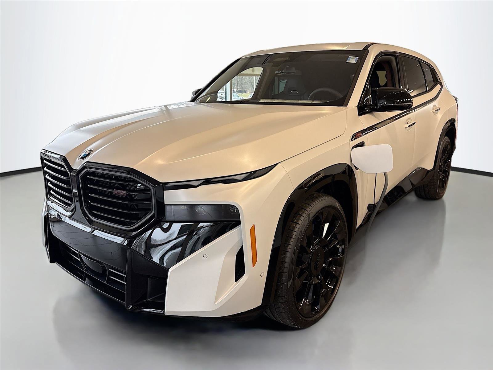 New 2026 BMW XM Label Red image 3