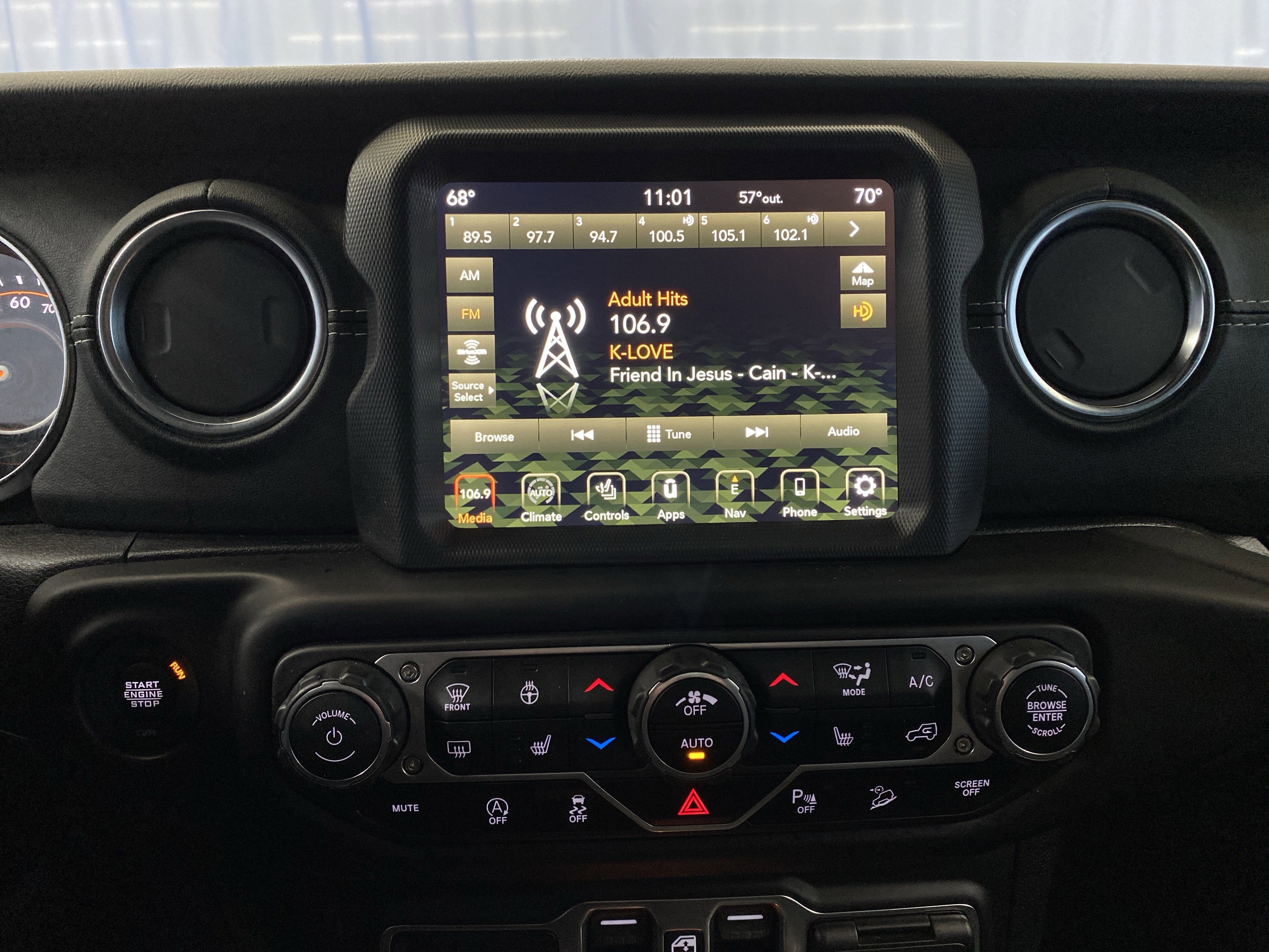 Used 2021 Jeep Wrangler Unlimited Sahara image 18