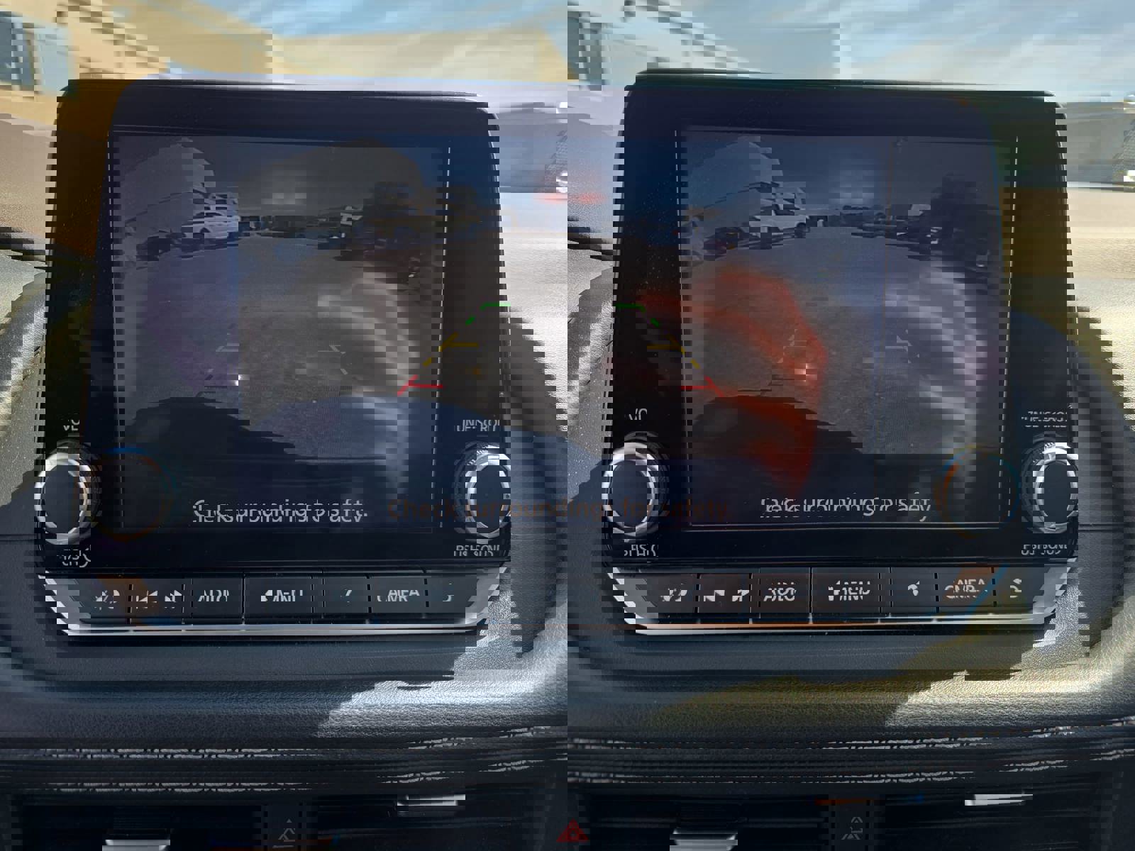 Used 2023 Nissan Rogue S image 26