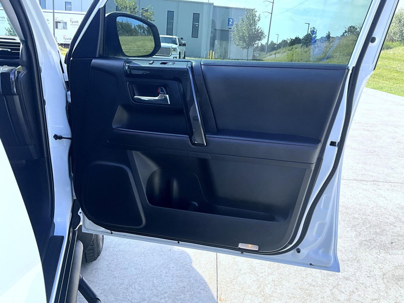 Used 2024 Toyota 4Runner TRD Off-Road image 17