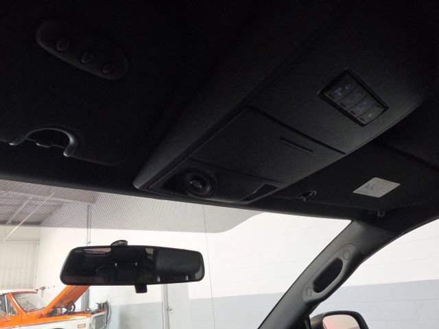 Used 2014 Dodge Grand Caravan R/T FWD image 35