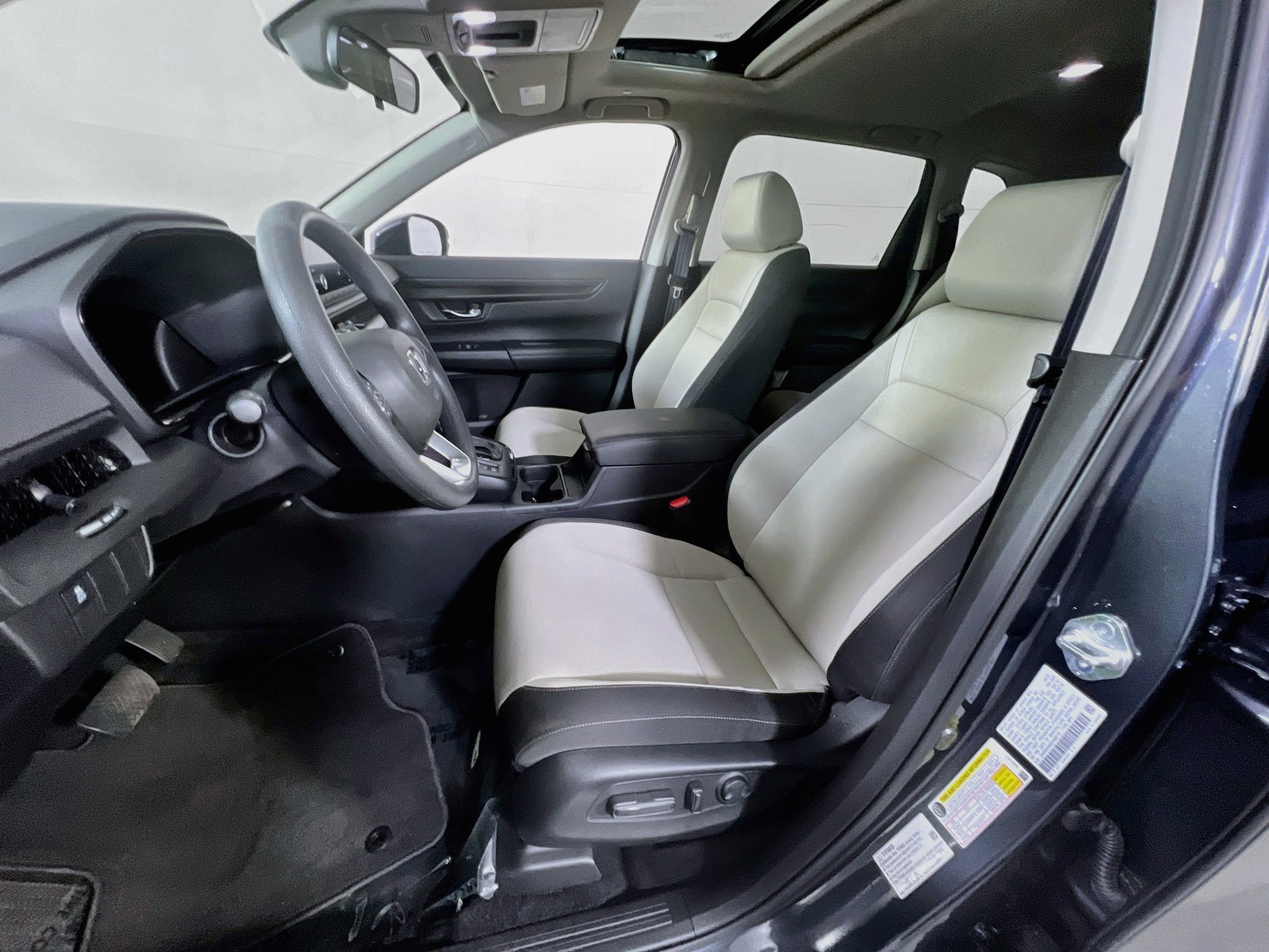 Used 2025 Honda CR-V EX image 20