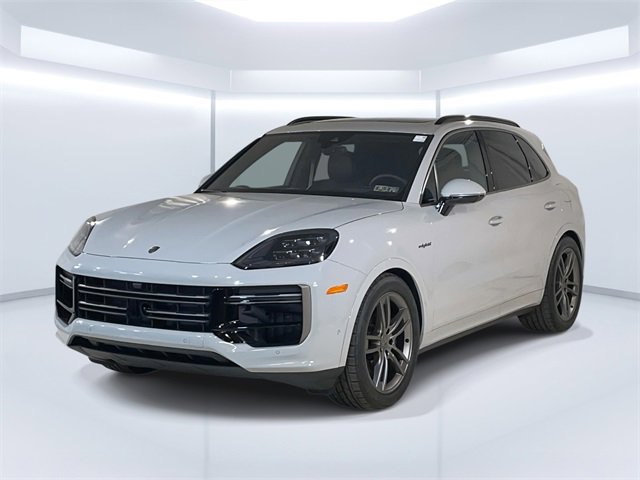 New 2025 Porsche Cayenne Turbo