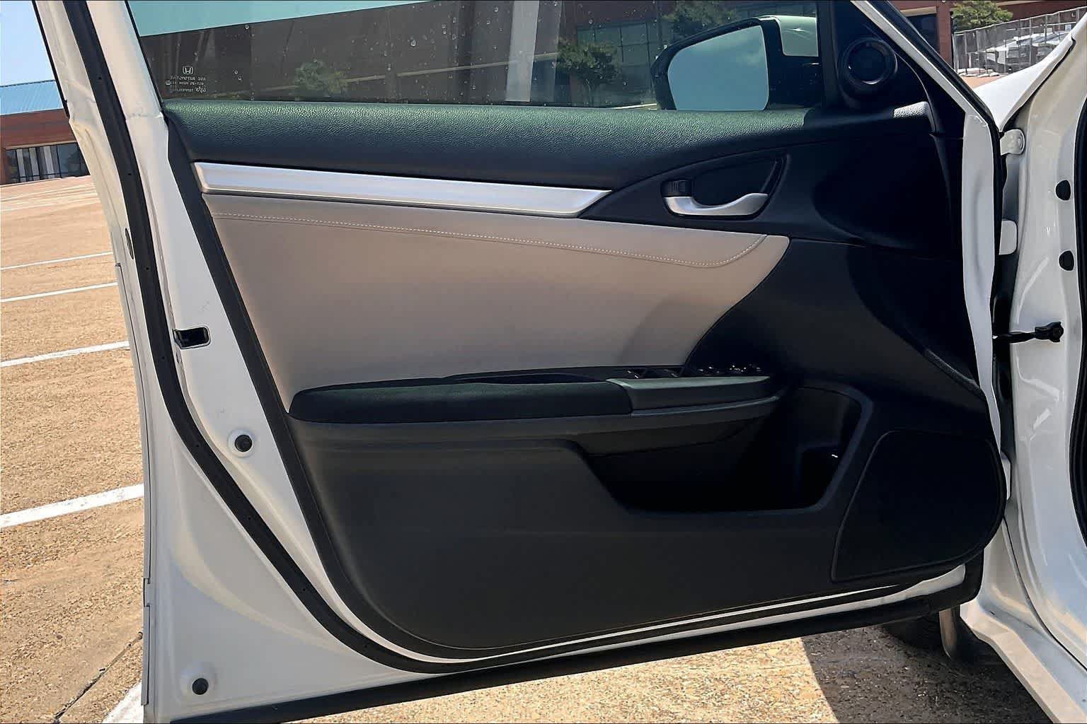 Used 2018 Honda Civic EX-T image 25
