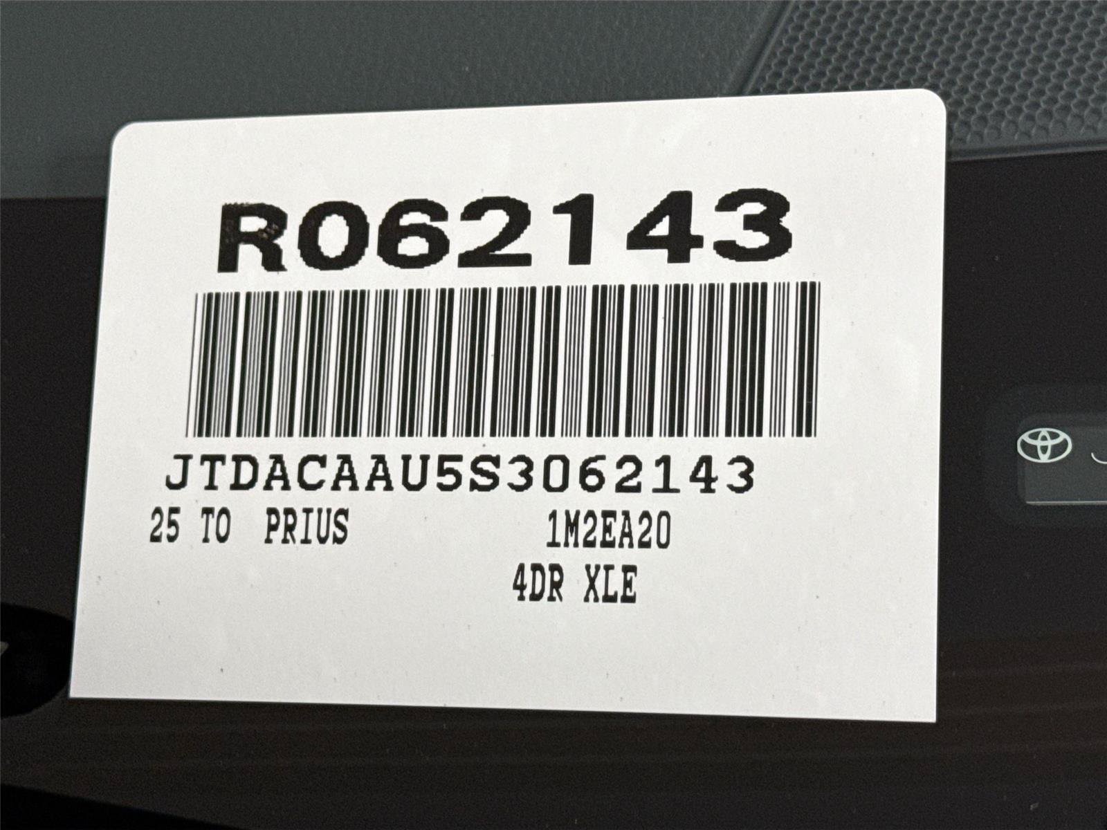 Certified 2025 Toyota Prius XLE FWD image 54