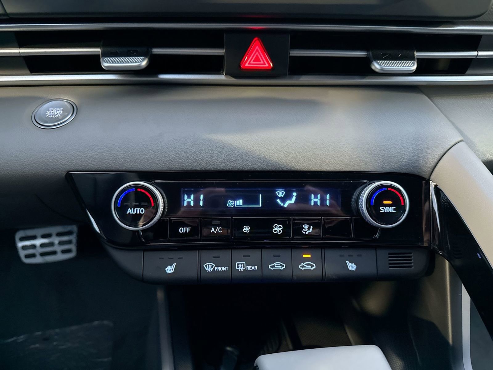 New 2026 Hyundai Elantra SEL Sport image 19