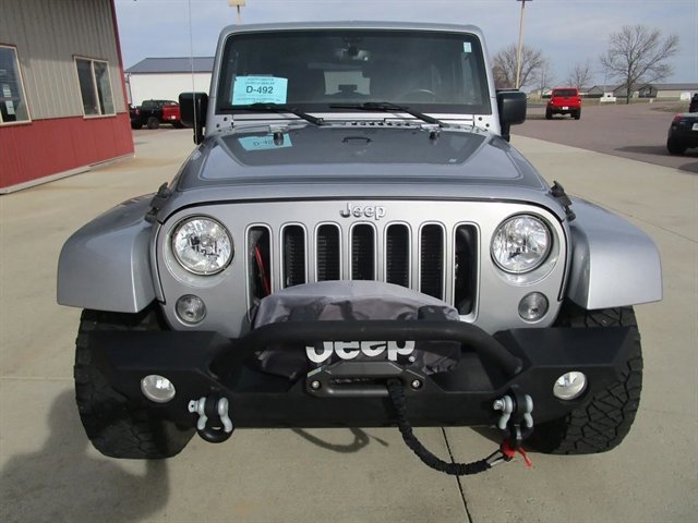 Used 2016 Jeep Wrangler Sahara w/ Dual Top Group image 4