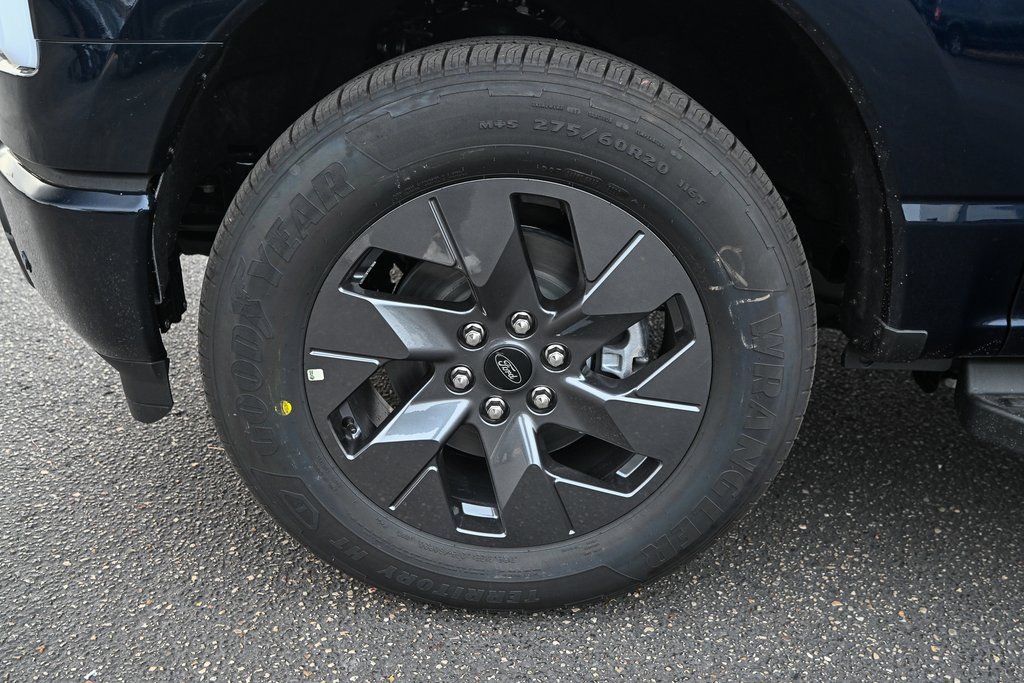 New 2025 Ford F150 Lightning Lariat image 12