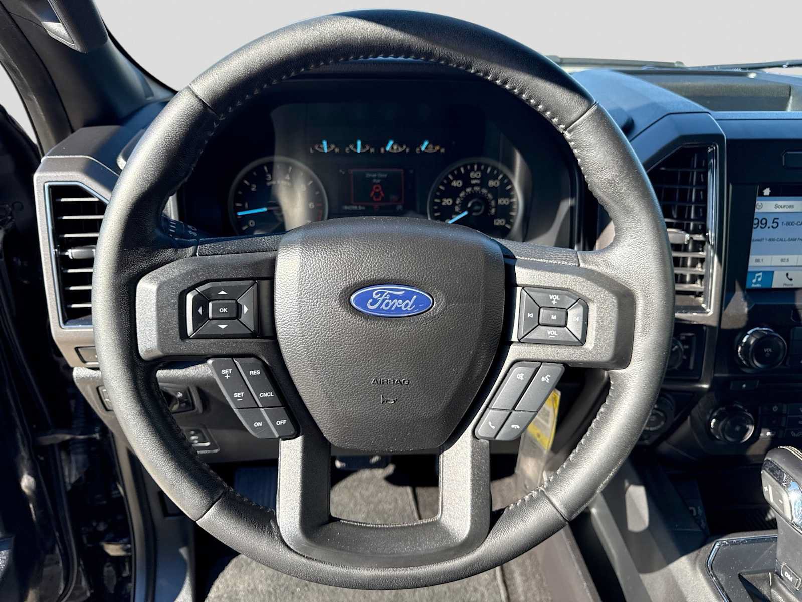 Used 2018 Ford F150 XLT w/ Equipment Group 302A Luxury AWD/4WD image 21