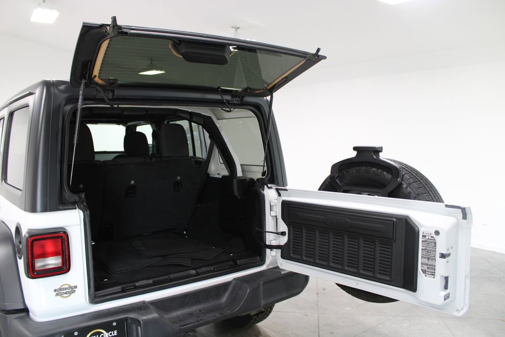 Used 2024 Jeep Wrangler Sport S image 17