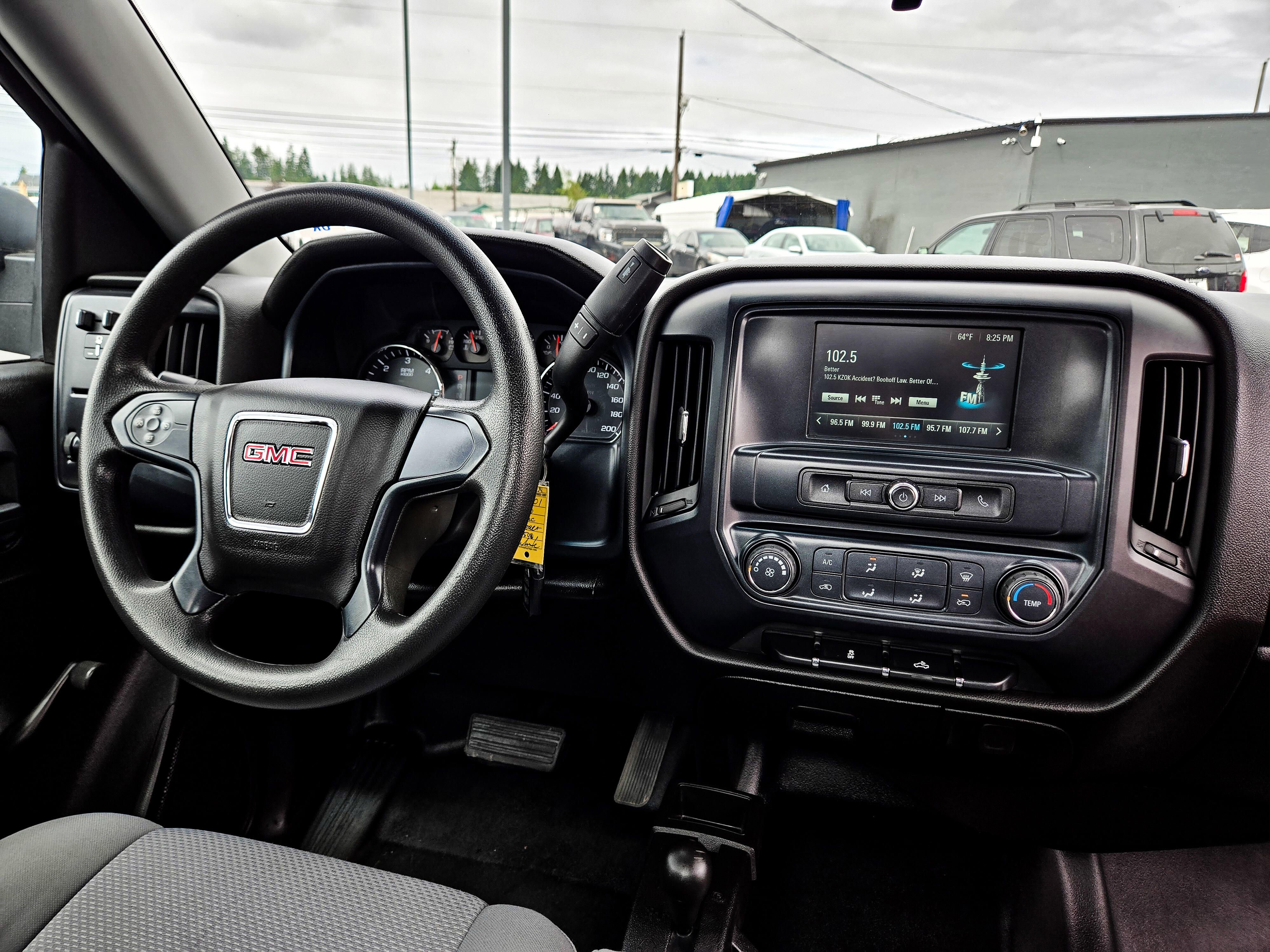 Used 2018 GMC Sierra 1500 4x4 Regular Cab image 16