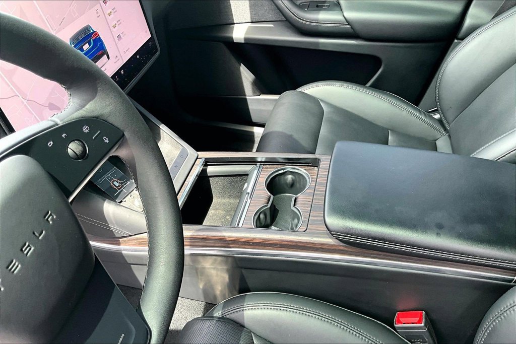 Used 2024 Tesla Model X AWD/4WD image 18