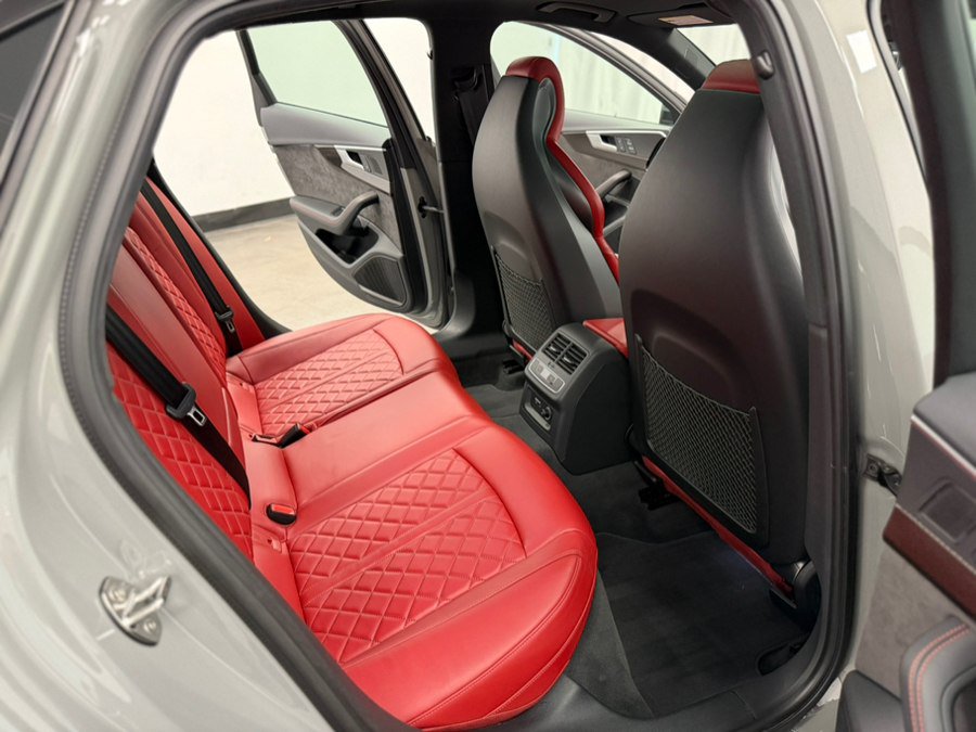 Used 2019 Audi S4 Premium Plus w/ Premium Plus Package AWD/4WD image 39
