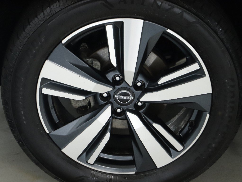 Certified 2023 Nissan Rogue Platinum w/ Platinum Premium Package AWD/4WD image 41