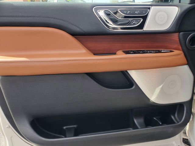 Used 2021 Lincoln Navigator L Reserve w/ Luxury Package image 8