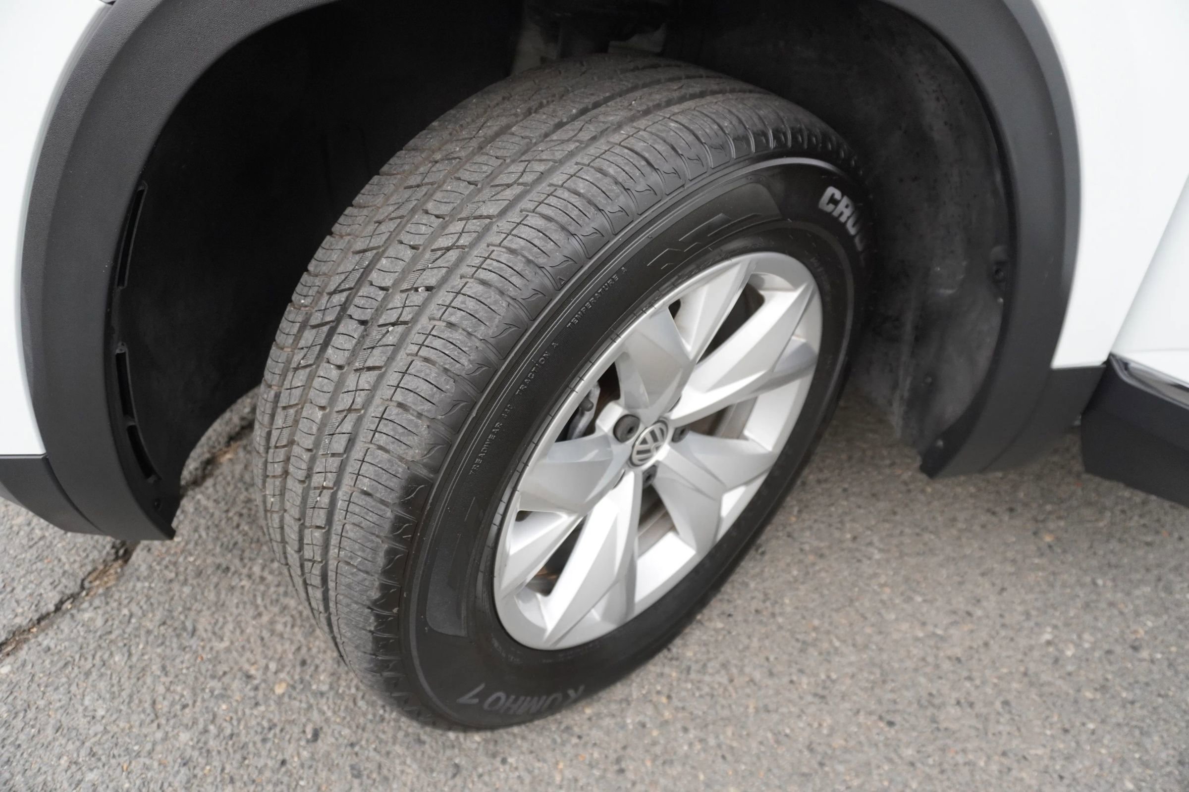 Used 2018 Volkswagen Atlas SEL image 33