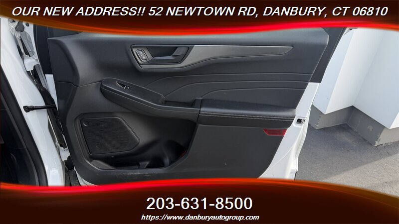 Used 2024 Ford Escape Active AWD/4WD image 11