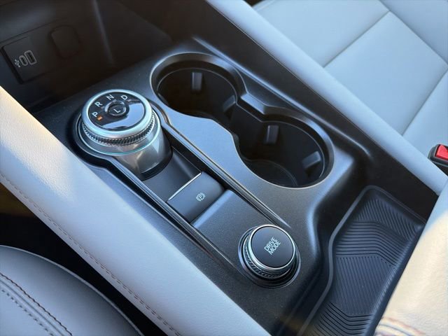 New 2026 Ford Explorer Active w/ Active Comfort Package AWD/4WD image 17