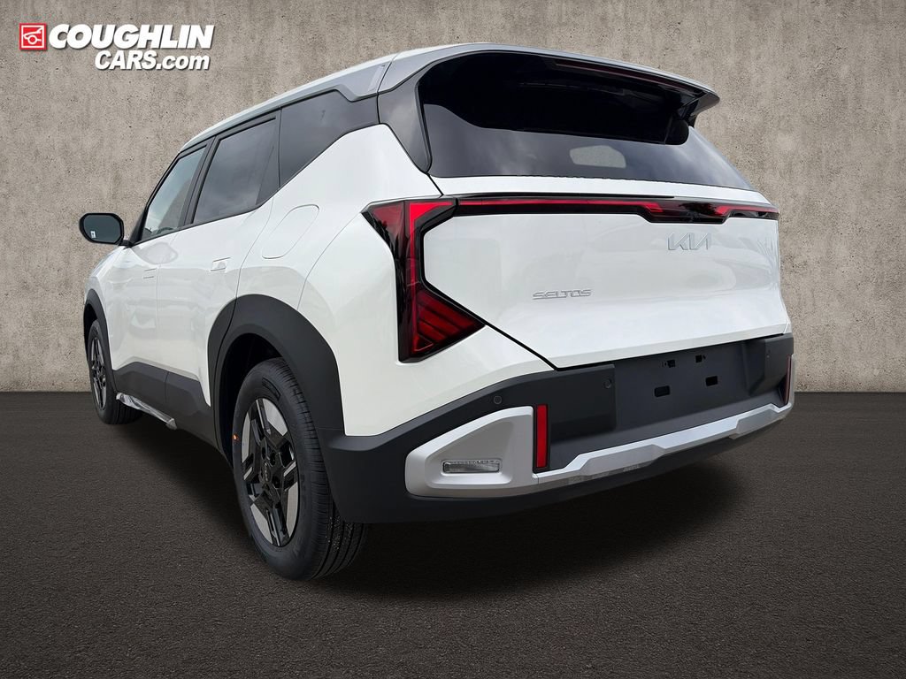 New 2027 Kia Seltos LX FWD image 5