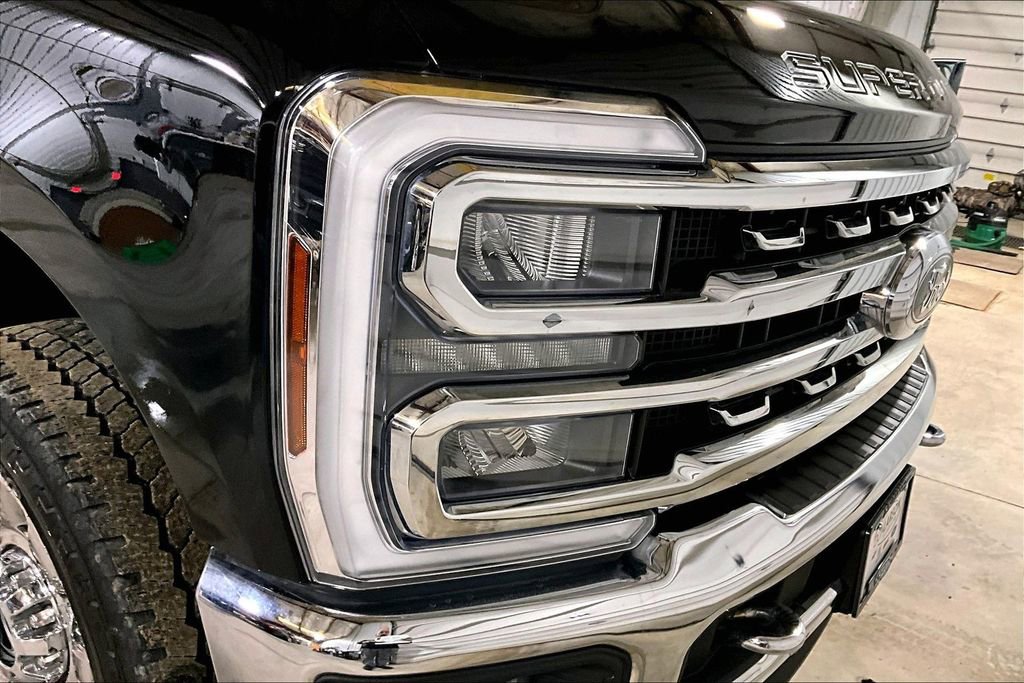 Certified 2024 Ford F350 Lariat w/ Lariat Ultimate Package image 4