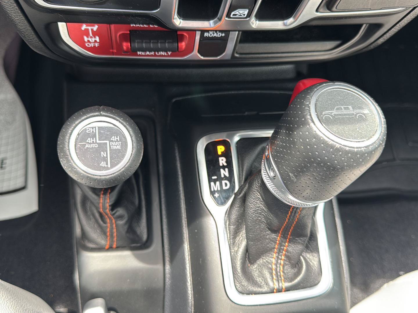 Used 2021 Jeep Gladiator Mojave AWD/4WD image 14