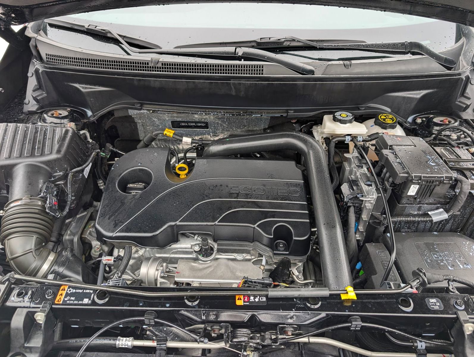 Used 2024 GMC Terrain SLE w/ Driver Convenience Package image 37