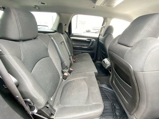 Used 2007 Saturn Outlook XE w/ Advanced Audio Pkg image 13