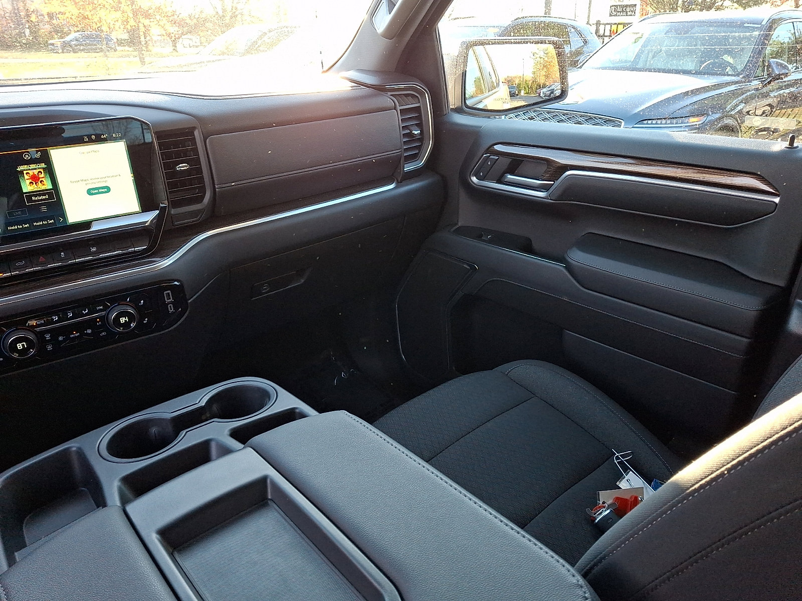 Used 2024 Chevrolet Silverado 1500 LT image 16