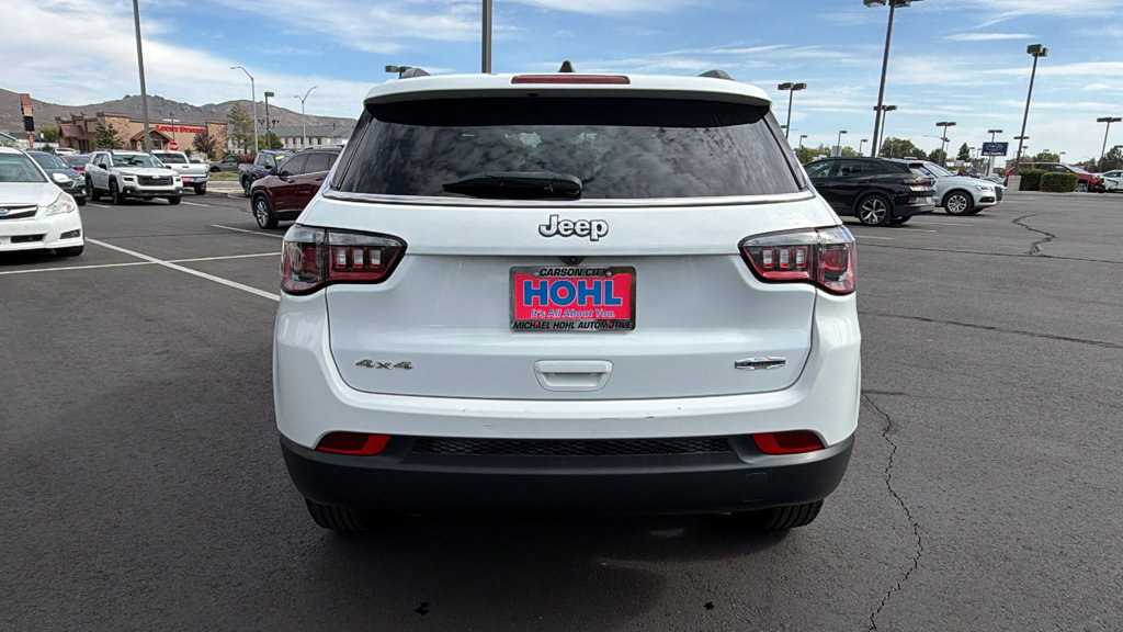 Used 2024 Jeep Compass Latitude AWD/4WD image 4