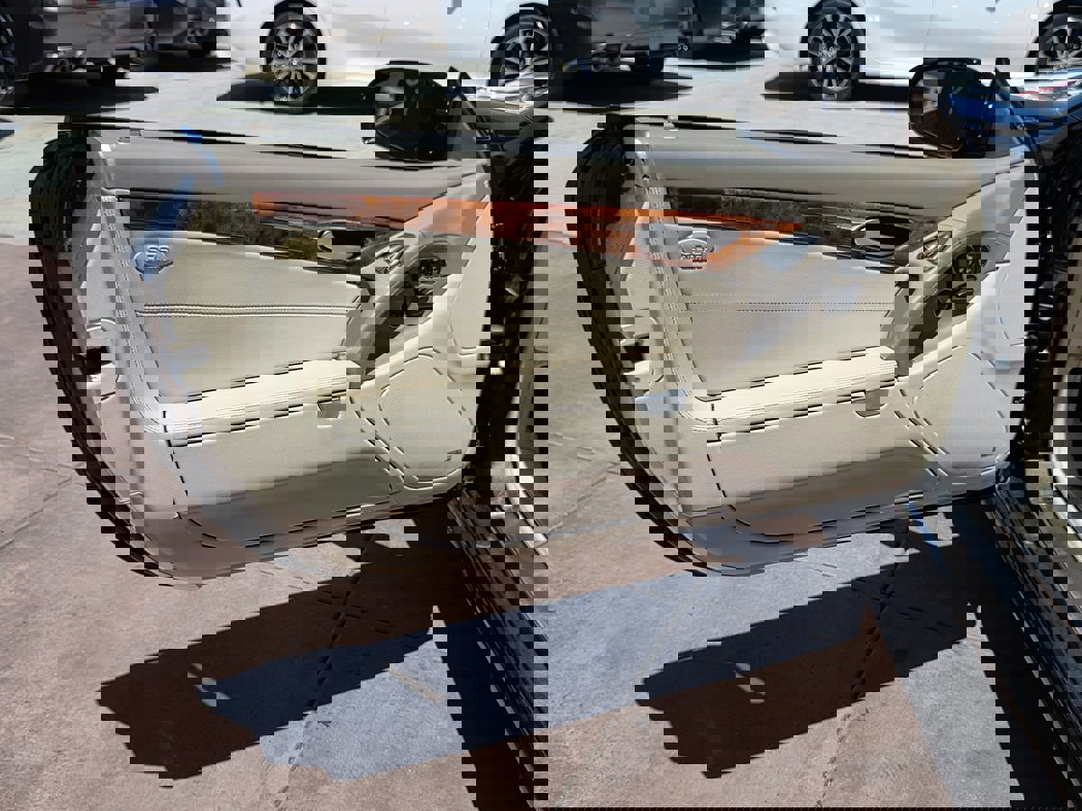 Used 2012 Mercedes-Benz SL 550 image 28