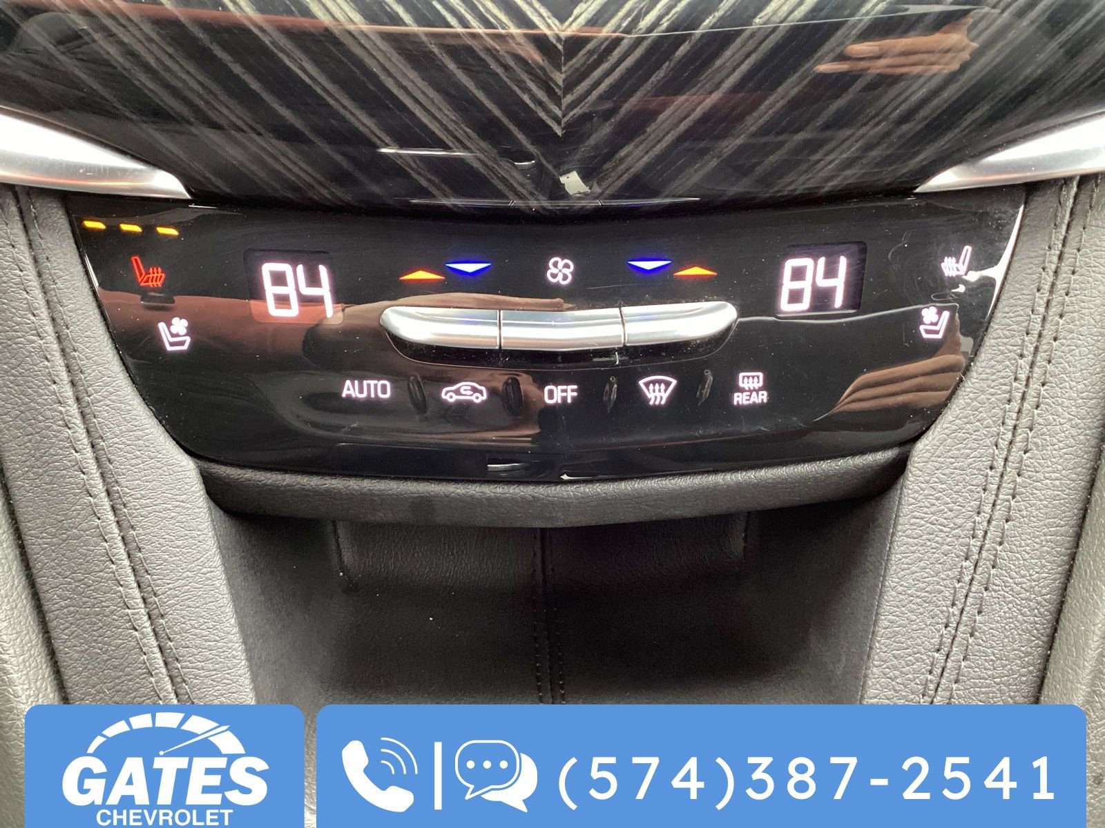 Used 2025 Cadillac XT6 Premium Luxury image 28