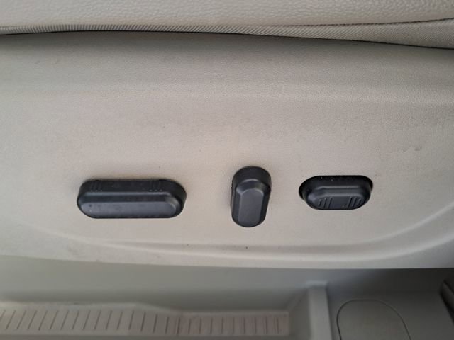 Used 2015 Ford Escape Titanium w/ Equipment Group 301A image 29